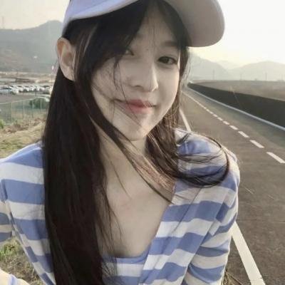 夜空总有最大密度的蓝色